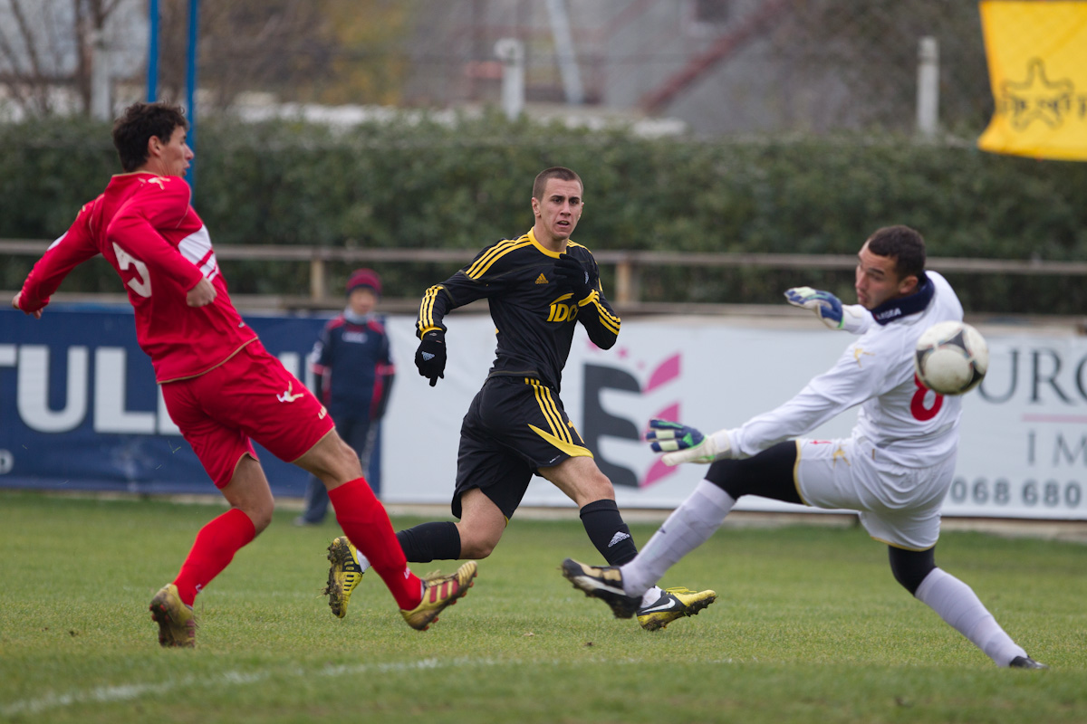 The Romania Liga I Relegation Group match between UTA Arad and FC  Hermannstadt UTA Arad pose